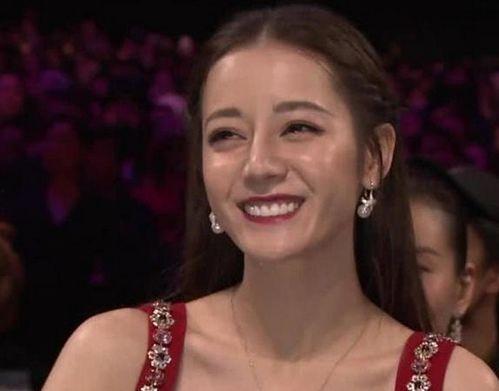 女明星被人脱粉视频,视频揭露背后真相