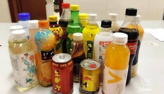 日本网红饮料桶图片,潮流饮品新宠，视觉盛宴来袭！