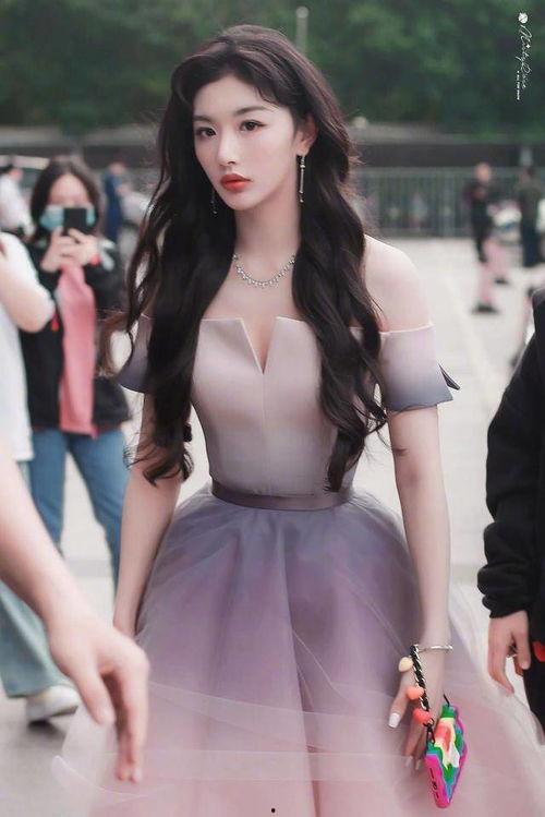 孔雪儿认识什么明星,她所认识的璀璨明星圈